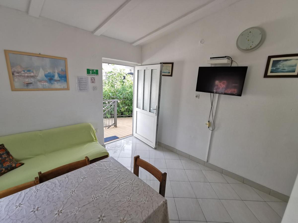 Apartment Marica Луково Екстер'єр фото